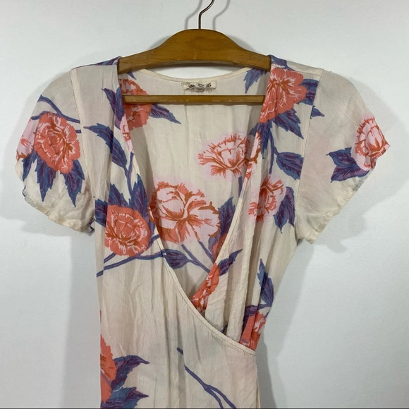Billabong Hold Me Tight Floral Wrap Dress - Picture 3 of 10